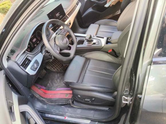 [苏州·苏U] 二手奥迪奥迪A4L2022款 40 TFSI 豪华动感型