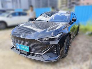 长安长安UNI-V2022款 1.5T 尊贵型