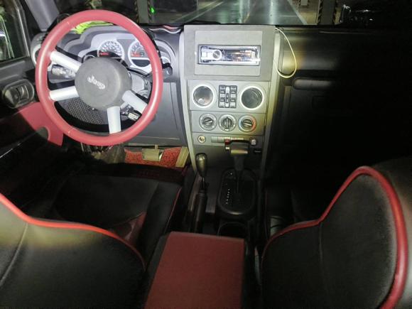 [成都·京Q] 二手Jeep牧马人2008款 3.8L Sahara 四门版