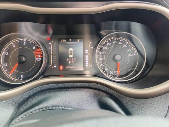 [武汉·鄂A] 二手Jeep自由光2016款 2.4L 专业版