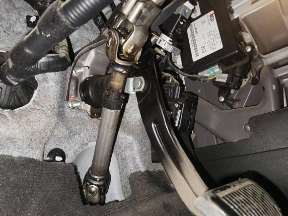 [深圳·粤B] 二手起亚起亚K52015款 2.0L 自动LUX