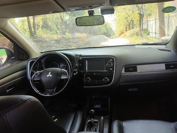[杭州·浙A] 二手三菱欧蓝德2014款 2.4L 四驱豪华超值版 5座