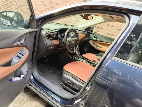 [上海·沪B] 二手别克昂科拉GX2020款 20T CVT两驱旗舰型