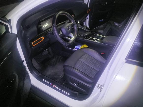 [成都·川A] 二手长安长安UNI-T2022款 1.5T 尊贵型