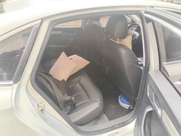 [广州·粤A] 二手荣威荣威i6新能源2017款 45T 混动互联智享版