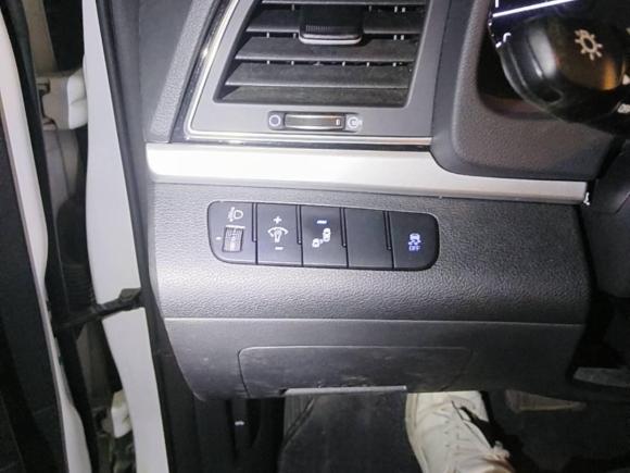 [上海·赣G] 二手现代领动2016款 1.6L 自动智炫·豪华型