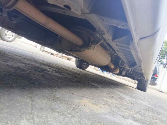 [深圳·粤B] 二手金杯阁瑞斯2014款 2.4L标准型长轴9座4RB2