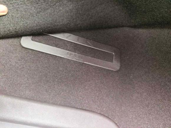 [苏州·苏E] 二手腾势腾势D92024款 DM-i 980 四驱旗舰型