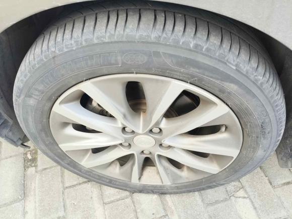 [上海·皖D] 二手别克别克GL62021款 323T 轻混动互联豪华型