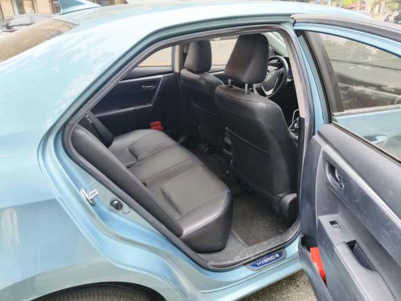 [成都·川A] 二手丰田卡罗拉2016款 双擎 1.8L E-CVT豪华版