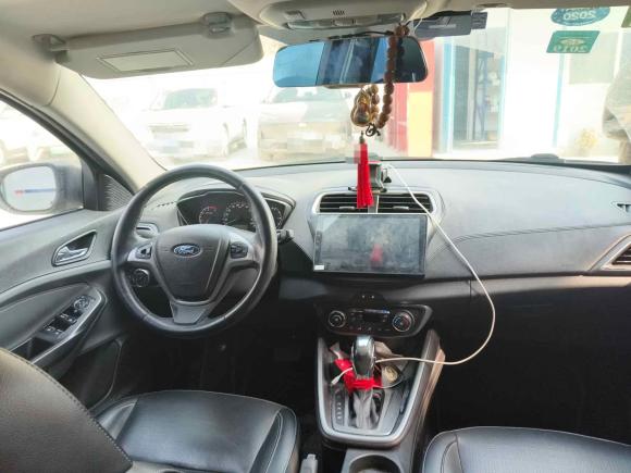 [成都·川A] 二手福特福睿斯2015款 1.5L 自动时尚型