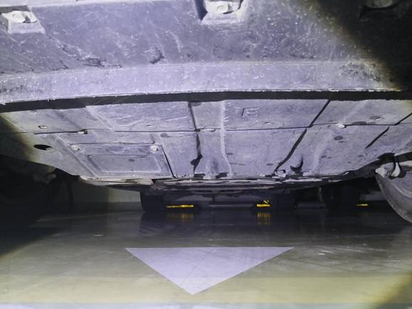 [深圳·粤B] 二手英菲尼迪英菲尼迪QX502015款 2.5L 悦享版