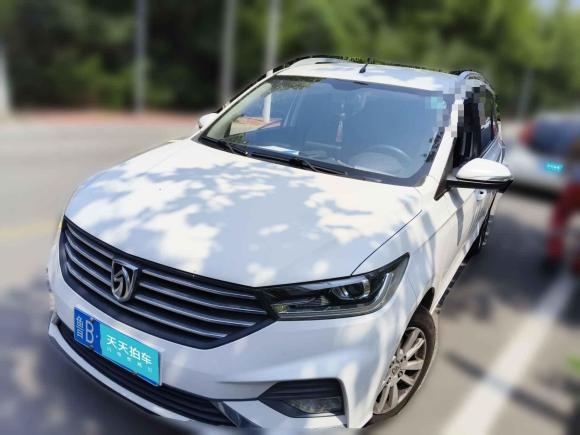 寶駿寶駿3602019款 1.5L 自動(dòng)精英型 國(guó)VI「青島二手車(chē)」「天天拍車(chē)」