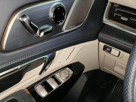 [广州·粤A] 二手别克世纪2023款 2.0T 四座私享版