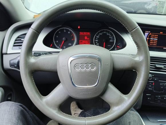 [上海·沪J] 二手奥迪奥迪A4L2009款 2.0 TFSI 标准型