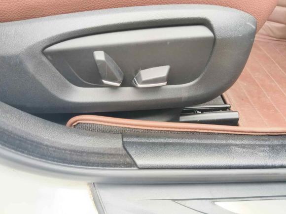 [深圳·粤L] 二手宝马宝马5系2014款 520Li 典雅型