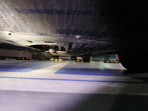 [上海·沪A] 二手腾势腾势D92024款 DM-i 1050 尊享型