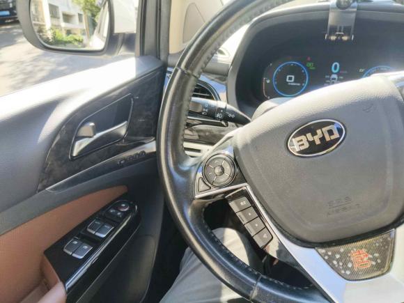 [上海·沪K] 二手比亚迪唐新能源2015款 2.0T 四驱旗舰型