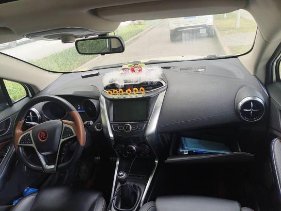 [西安·陕U] 二手比亚迪元2016款 1.5L 手动尊贵型