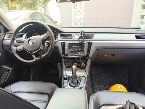 [上海·沪F] 二手大众帕萨特2017款 330TSI DSG尊荣版