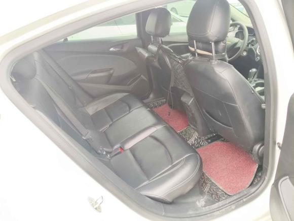 [西安·陕D] 二手雪佛兰科鲁兹2017款 1.5L 两厢 自动先锋天窗版