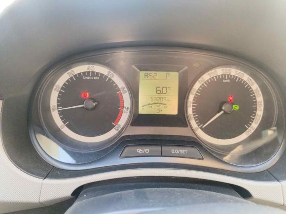 [青岛·鲁B] 二手斯柯达晶锐2016款 1.4L 自动车享版