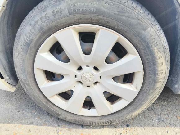 [温州·赣A] 二手标致标致3012018款 1.6L 手动舒适版