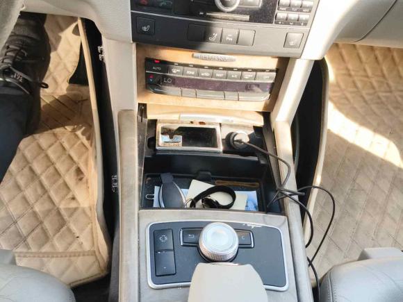 [上海·沪K] 二手奔驰奔驰E级2009款 E 300 优雅型