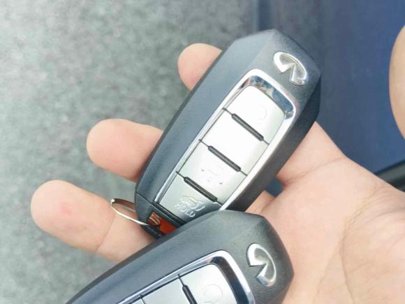 [上海·沪G] 二手英菲尼迪英菲尼迪QX502020款 2.0T 四驱菁英版