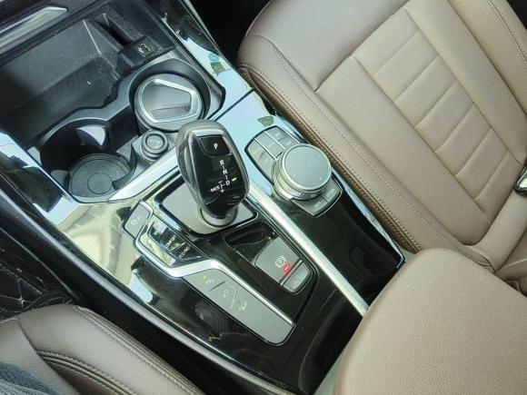 [上海·沪D] 二手宝马宝马X32020款 xDrive25i M运动套装