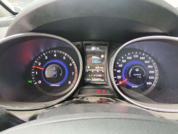 [西安·陕A] 二手现代胜达2013款 2.4L 自动两驱智能型