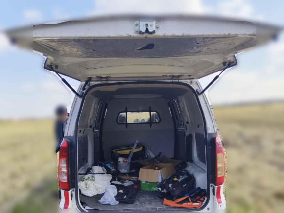 [上海·浙A] 二手五菱汽车五菱宏光V2021款 1.5L劲取版封窗车LAR