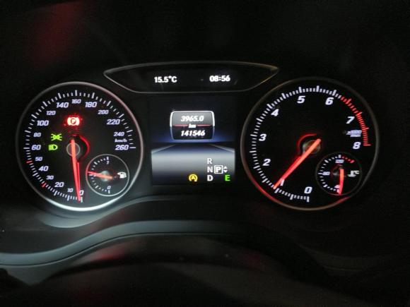 [上海·沪B] 二手奔驰奔驰B级2015款 B 200 动感型