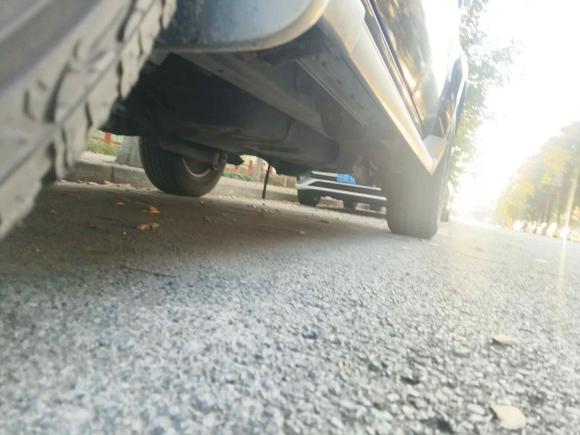 [上海·苏F] 二手江铃驭胜S3502016款 2.0T 自动四驱汽油超豪华版5座