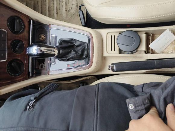 [杭州·浙A] 二手大众朗逸2013款 改款 1.4TSI DSG舒适版