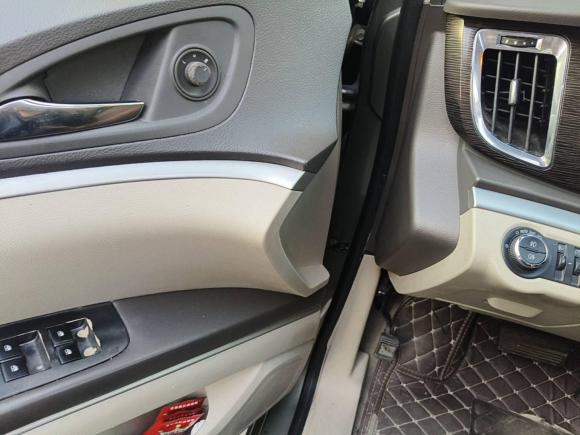 [深圳·粤B] 二手别克别克GL82011款 2.4L CT豪华商务舒适版