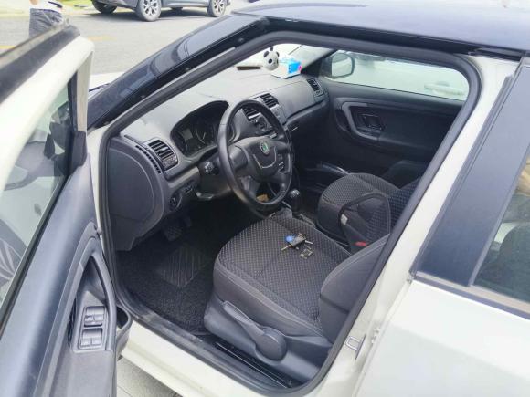 [杭州·浙D] 二手斯柯达晶锐2012款 1.6L 自动酷黑版