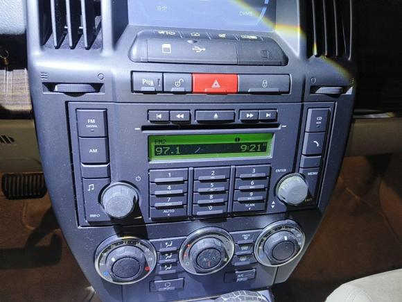 [深圳·粤B] 二手路虎神行者22011款 2.2T SD4 SE柴油版