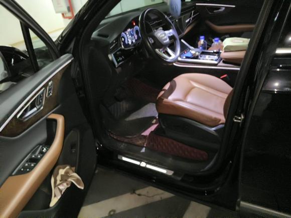 [武汉·鄂A] 二手奥迪奥迪Q72020款 45 TFSI quattro S line运动限量版