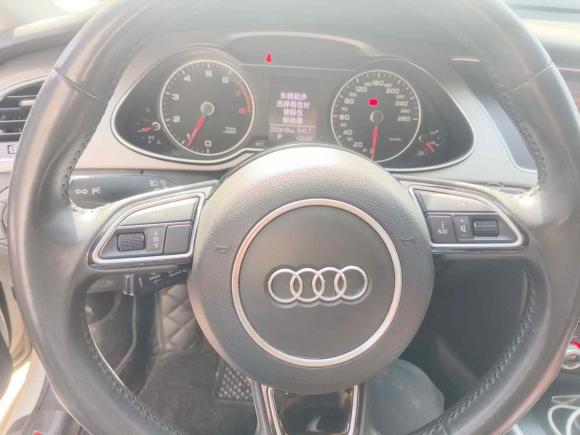 [深圳·粤B] 二手奥迪奥迪A4L2015款 35 TFSI 自动标准型