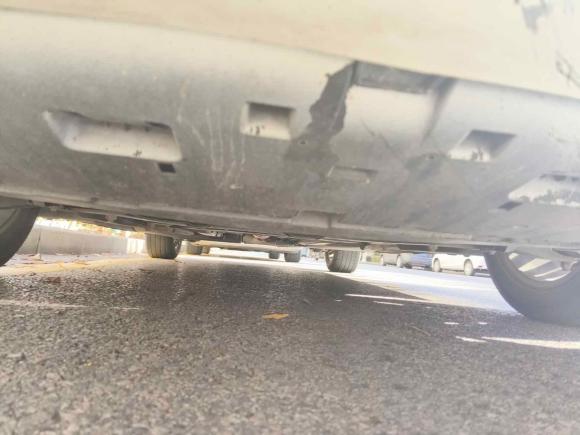 [南京·苏A] 二手雪铁龙雪铁龙C4L2015款 1.8L 自动豪华版