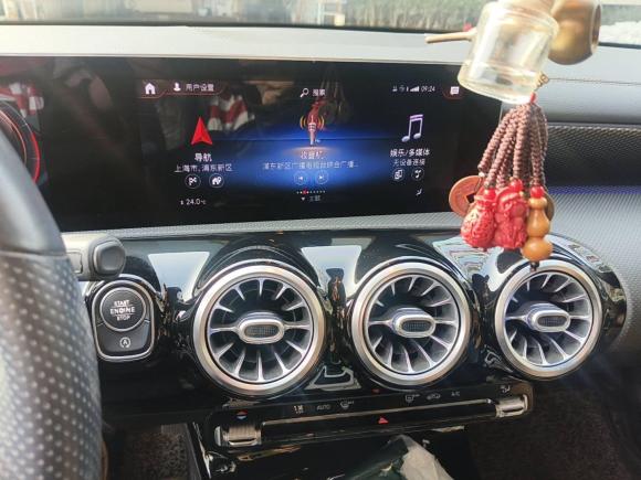 [上海·沪C] 二手奔驰奔驰A级2020款 A 200 L 运动轿车