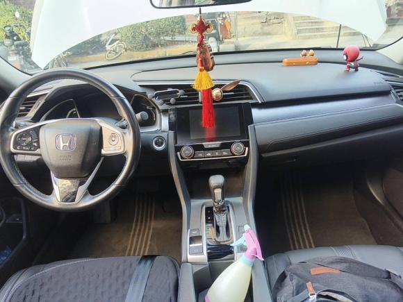 [上海·沪B] 二手本田思域2016款 220TURBO CVT尊贵版