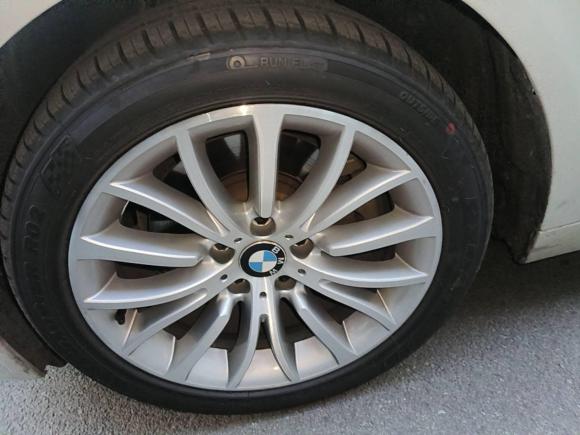 [济南·鲁A] 二手宝马宝马5系2014款 525Li 豪华设计套装