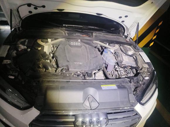 [杭州·浙A] 二手奥迪奥迪A52017款 Sportback 40 TFSI 时尚型