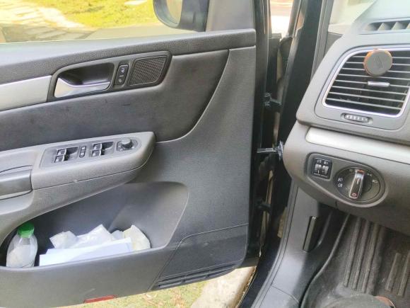 [上海·沪E] 二手大众夏朗2013款 2.0TSI 标配型