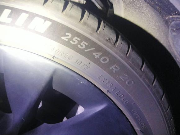 [上海·沪A] 二手特斯拉Model Y2021款 长续航全轮驱动版