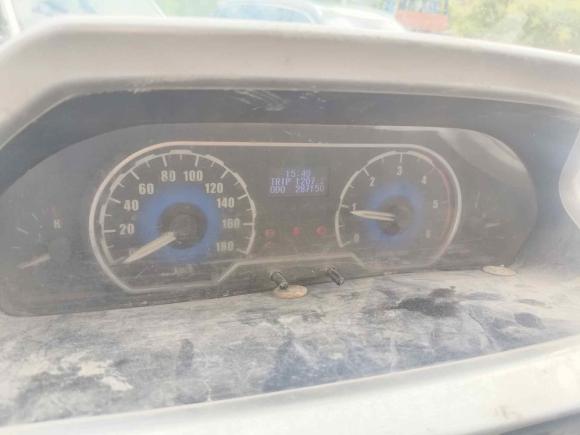 [宁波·浙B] 二手上汽大通MAXUS新途V802014款 2.5T 傲运通短轴中顶