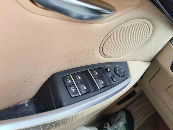 [深圳·粤B] 二手宝马宝马5系GT2011款 535i xDrive豪华型