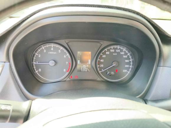 [青岛·鲁B] 二手现代瑞纳2017款 1.4L 手动焕彩天窗版 国V